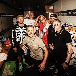 Gross__04_06-beatsteaks-credit-andreas-hornoff_.jpeg