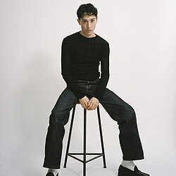 Pressshot_KYLE_ALESSANDRO_2026__c__tba_00004_Kopie.jpg